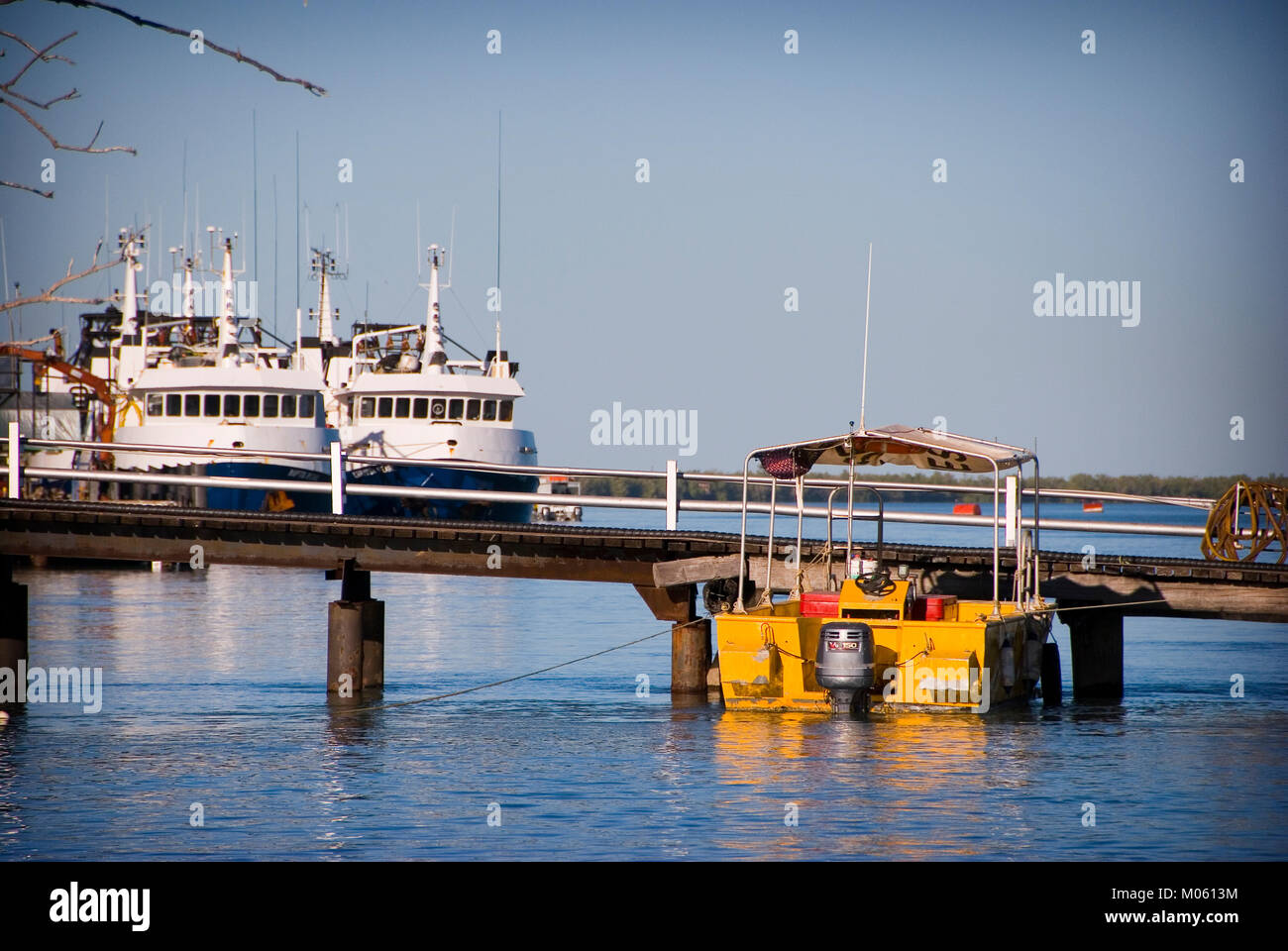 Jetty in Norman River Karumba Stock Photo Alamy