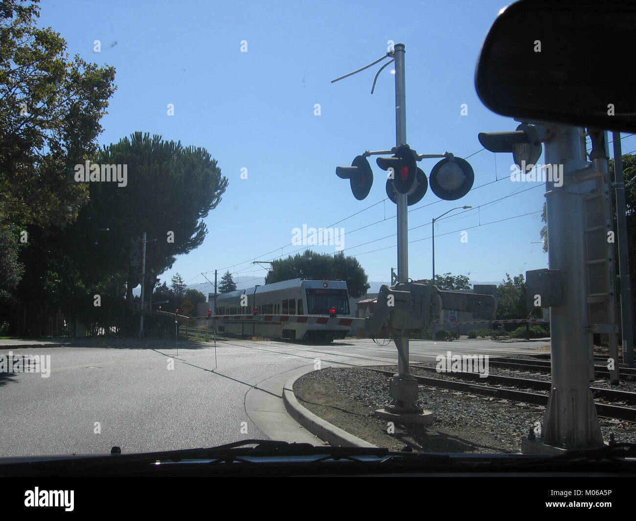 Campbell Railway Ave crossing 1060 Stock Photo Alamy