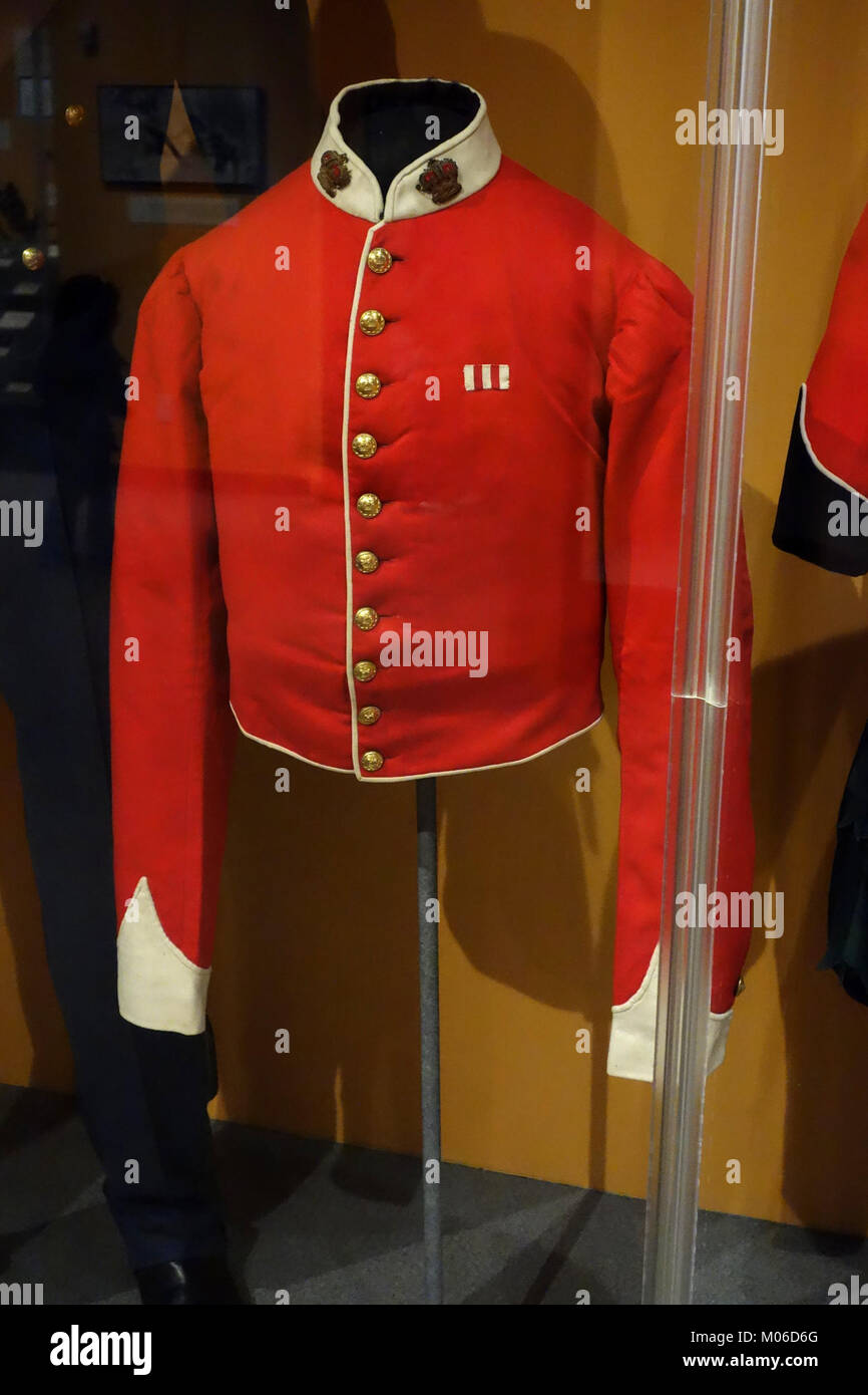 A British Army officer's shell jacket, worn by Lieutenant R. W. Elton ...