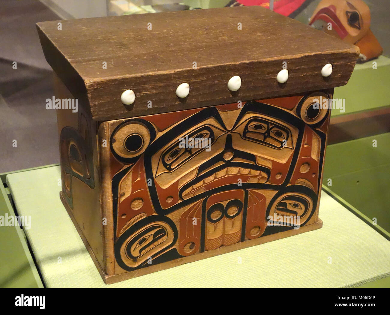 Box, Tsimshian, early 1900s, cedar, shells - Glenbow Museum - DSC00875 Stock Photo