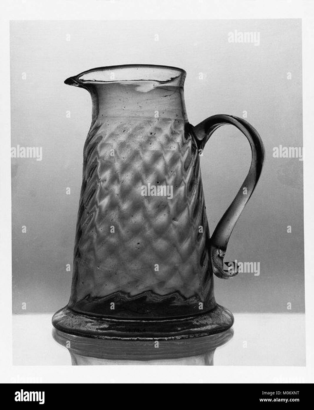 Molasses jug MET 23000 Stock Photo Alamy
