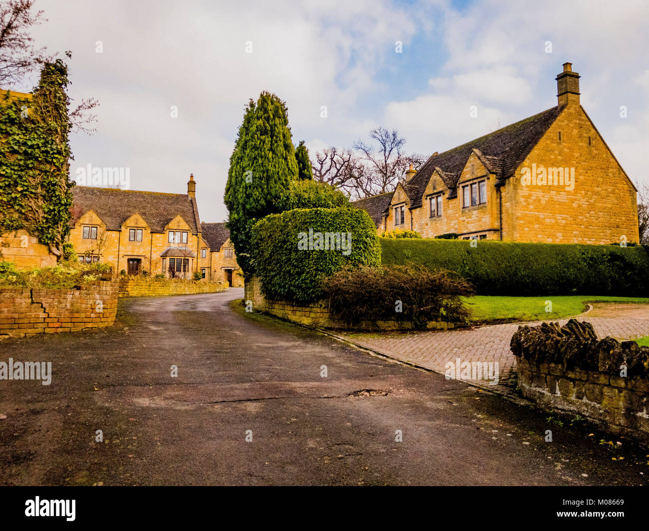 mickleton gloucestershire cotswold village street houses buildings