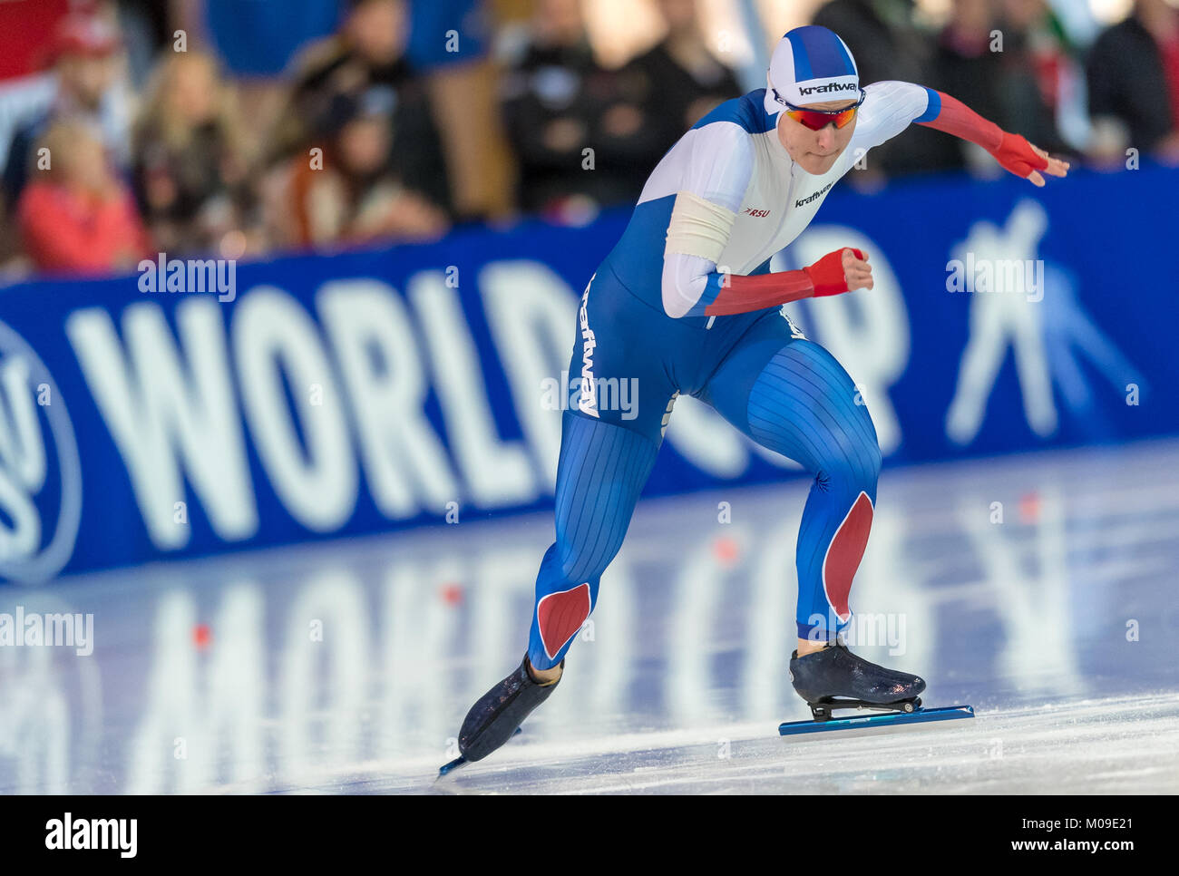 Erfurt, Germany. 19th Jan, 2018. Angelina Golikova from Russia (3rd place) in action during the women's 500 metres distance at the Speed Skating World Cup in Erfurt, Germany, 19 January 2018. Credit: Peter Kneffel/dpa/Alamy Live News Stock Photo