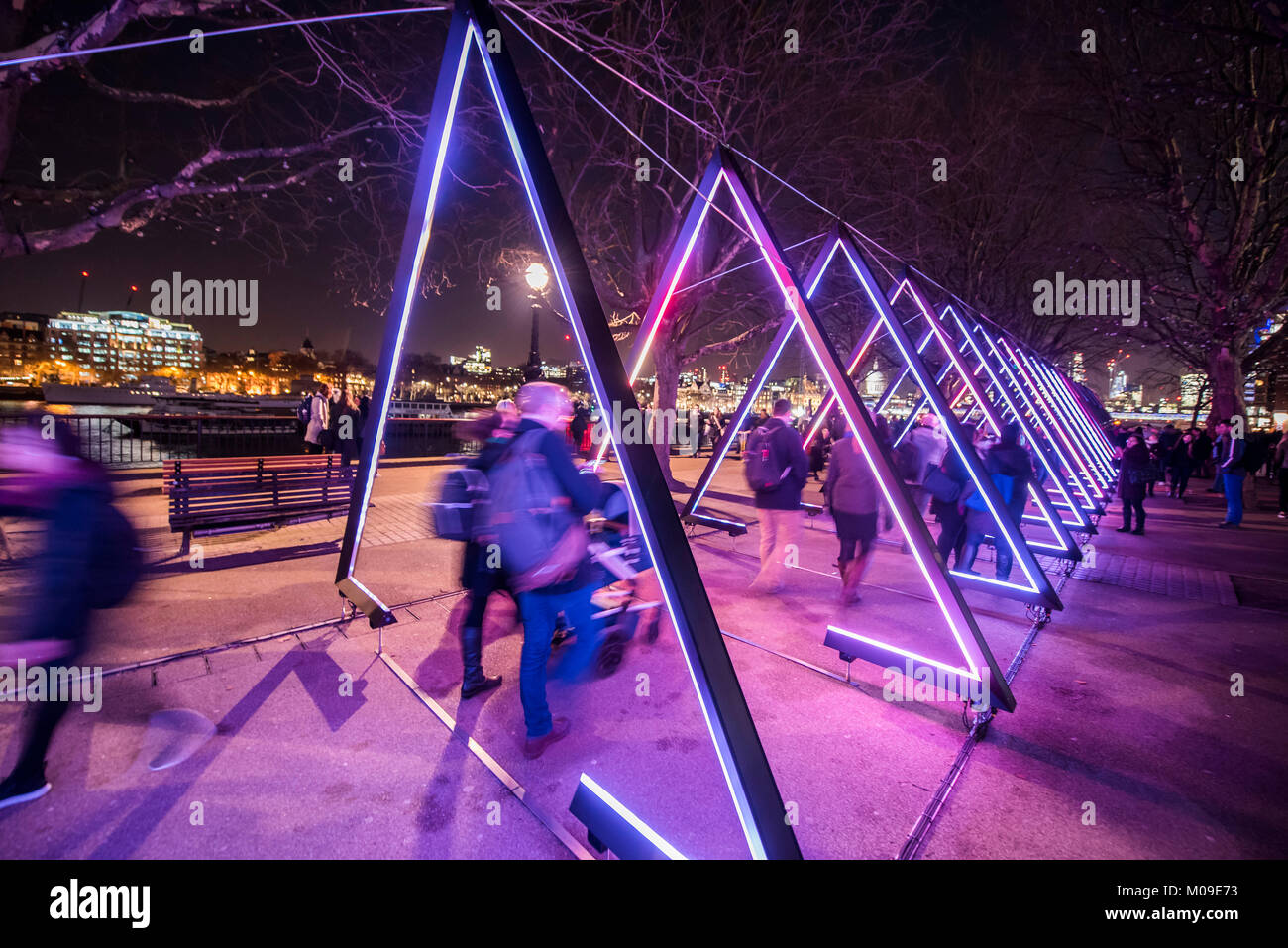 London, UK. 19th January, 2018. THE WAVE Vertigo on Riverside Walkway - Lumiere London is a light festival that takes place over four evenings, from Thursday 18 to Sunday 21 January 2018. It showcases the capital’s architecture and streets, with more than 50 works created by leading UK and international artists. The free outdoor festival returns to London for the second time following the success of the first edition in January 2016, which attracted an estimated 1.3 million visits. Credit: Guy Bell/Alamy Live News Stock Photo