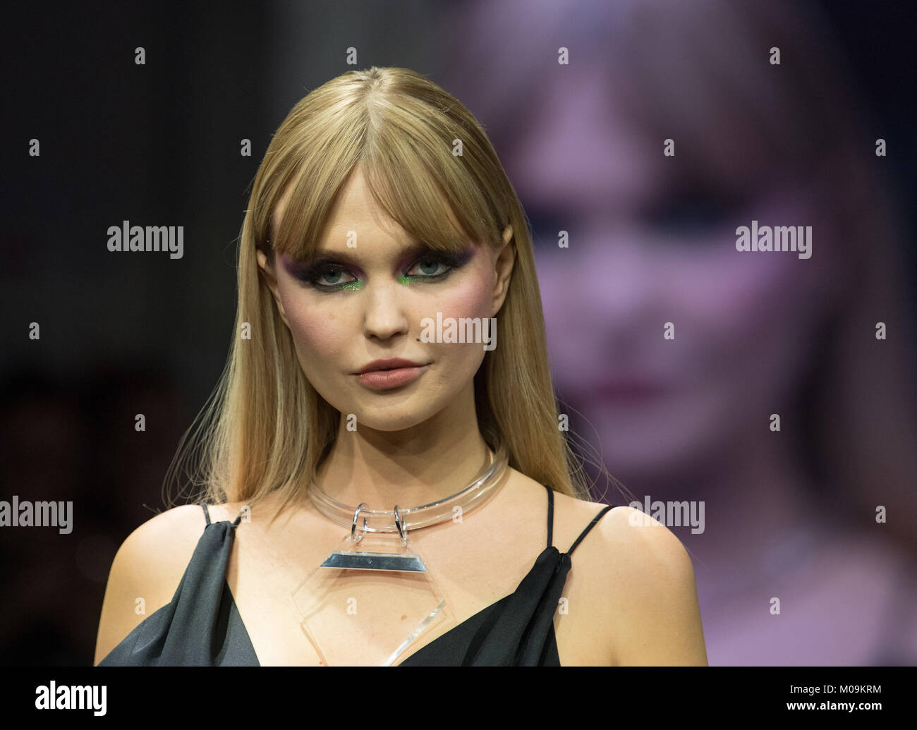 Berlin, Germany. 18th Jan, 2018. Model Bonnie Strange walks across the
