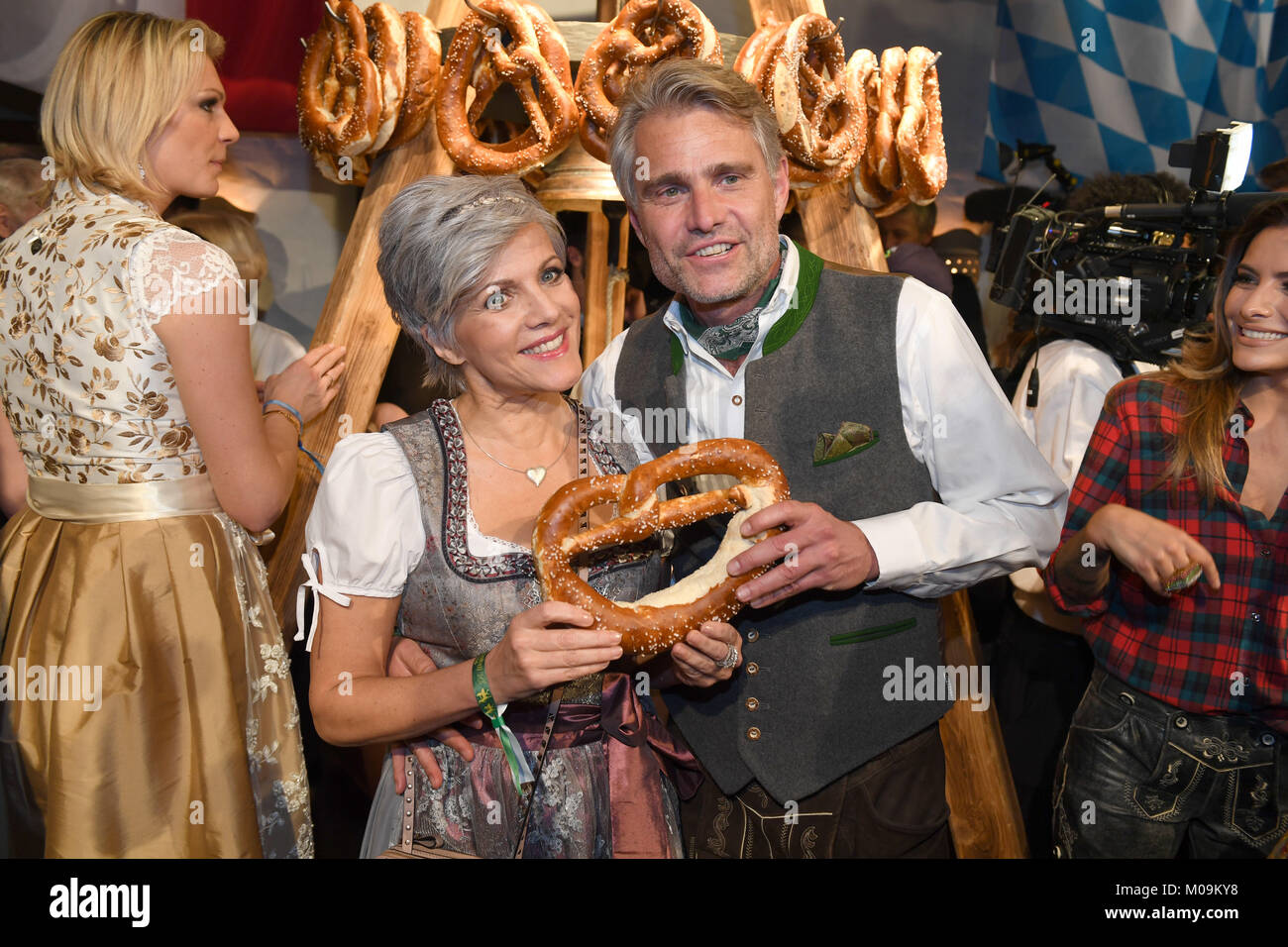 Presenter Birgit Schrowange (L) and her partner Frank Spothelfer  attend the 27th traditional 'Weisswurst party' (lit. Bavarian white sausage party) at the Stanglwirt Inn in Going, Germany, 19 January 2018. The 'Weisswurst party' is an event where stars and celebrities meet a day before the legendary Hahnenkamm downhill race. Photo: Felix Hörhager/dpa Stock Photo