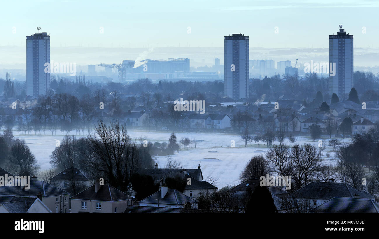 Glasgow, Scotland. 20th Jan, 2018. UK Weather: Overnight snow with freezing temperatures cause a winter scene in the city. Credit: gerard ferry/Alamy Live News Stock Photo