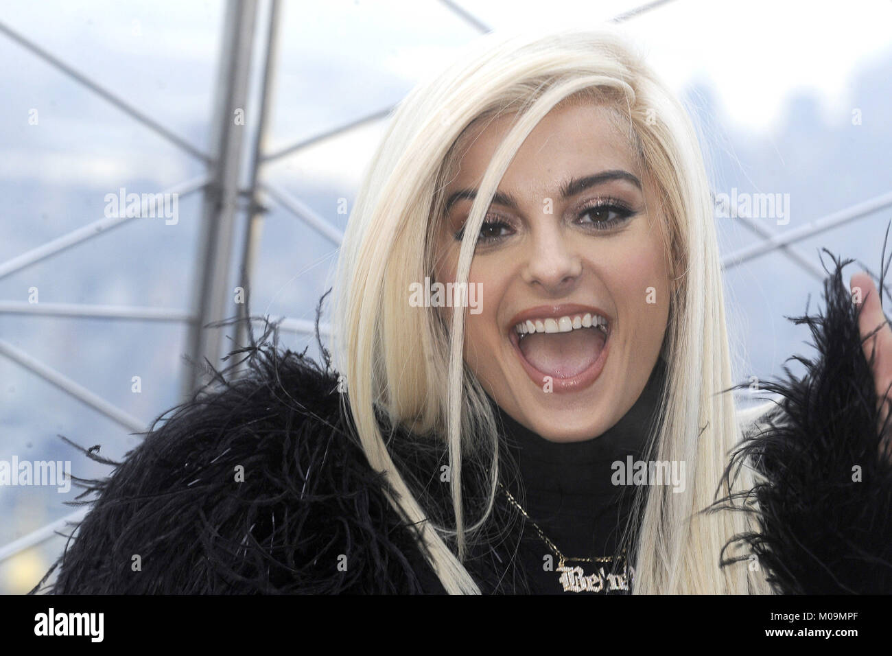 Bebe Rexha x Gilt Collection of Cool Jackets pictures Bebe Rexha x Gilt Collection of Cool Jackets foto