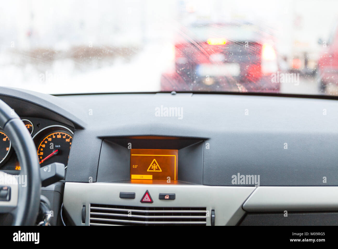 Hud car immagini e fotografie stock ad alta risoluzione - Alamy