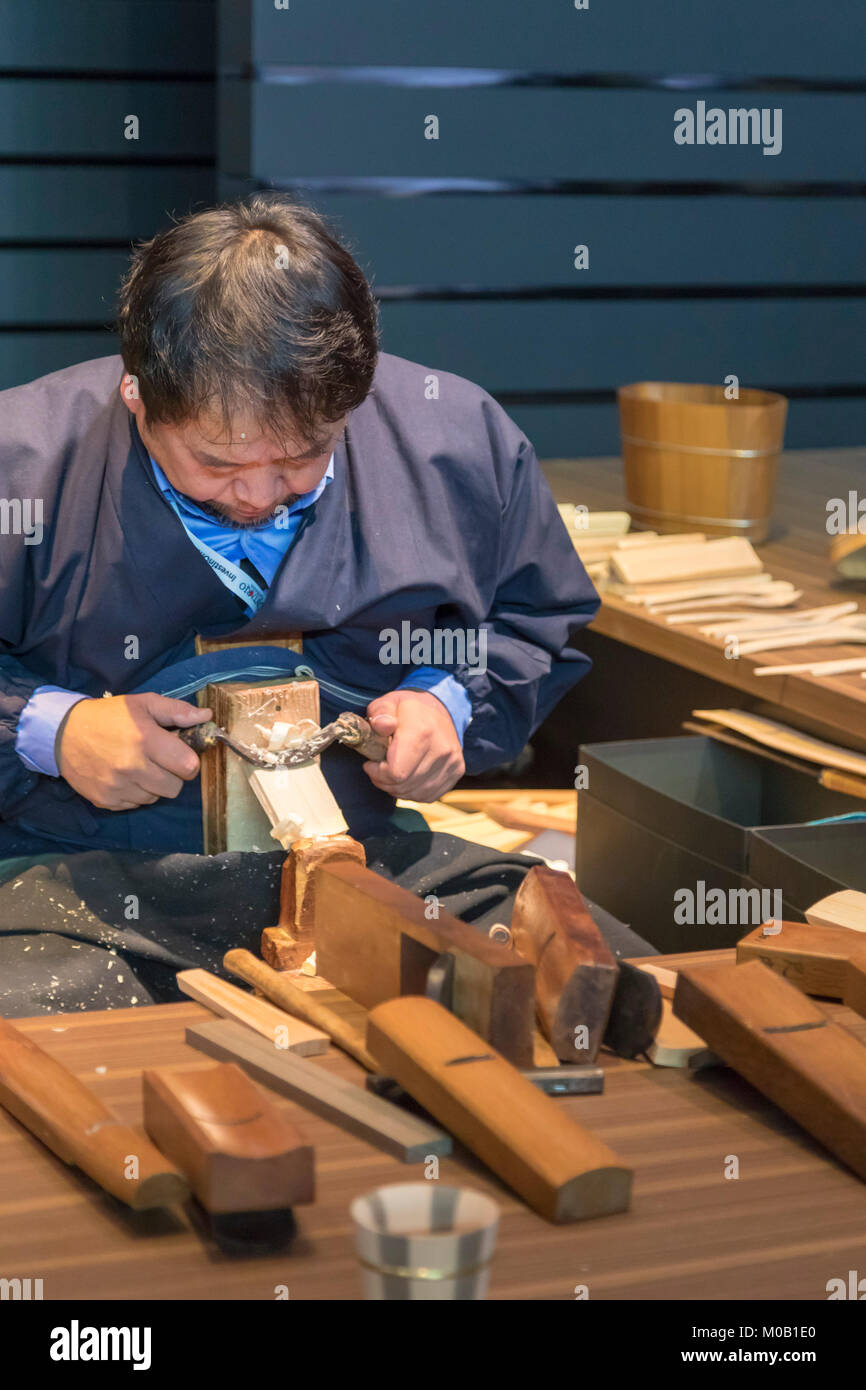 Detroit, Michigan - Craftspeople from the GO ON collaborative in Kyoto, Japan demonstrated traditional Japanese crafts at the Nissan display during th Stock Photo