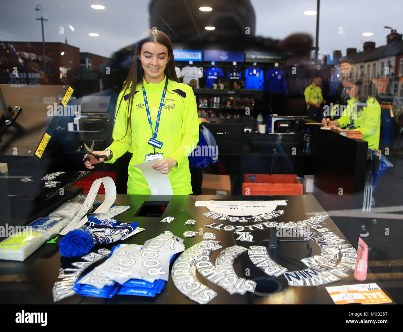 everton team store