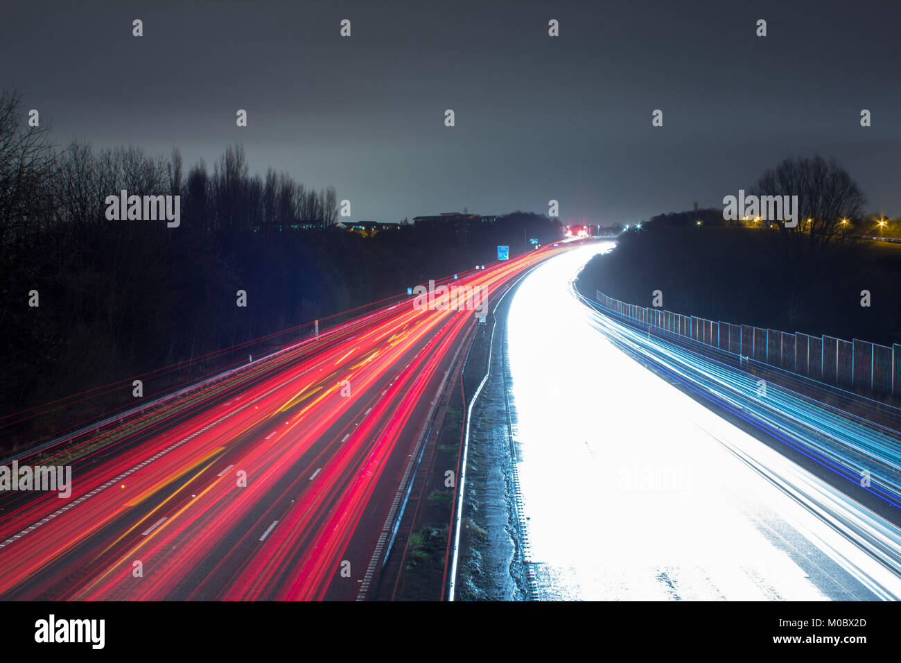 Long exposure cars light hi-res stock photography and images - Alamy
