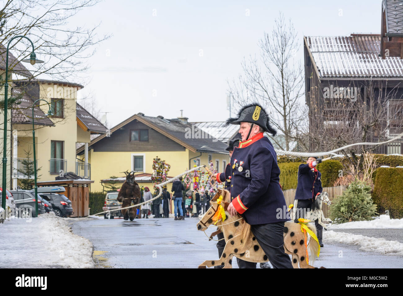 Bad Hofgastein: Perchtenlauf (Percht Perchten mask procession): Rösselreiter (horseman), Pongau, Salzburg, Austria Stock Photo