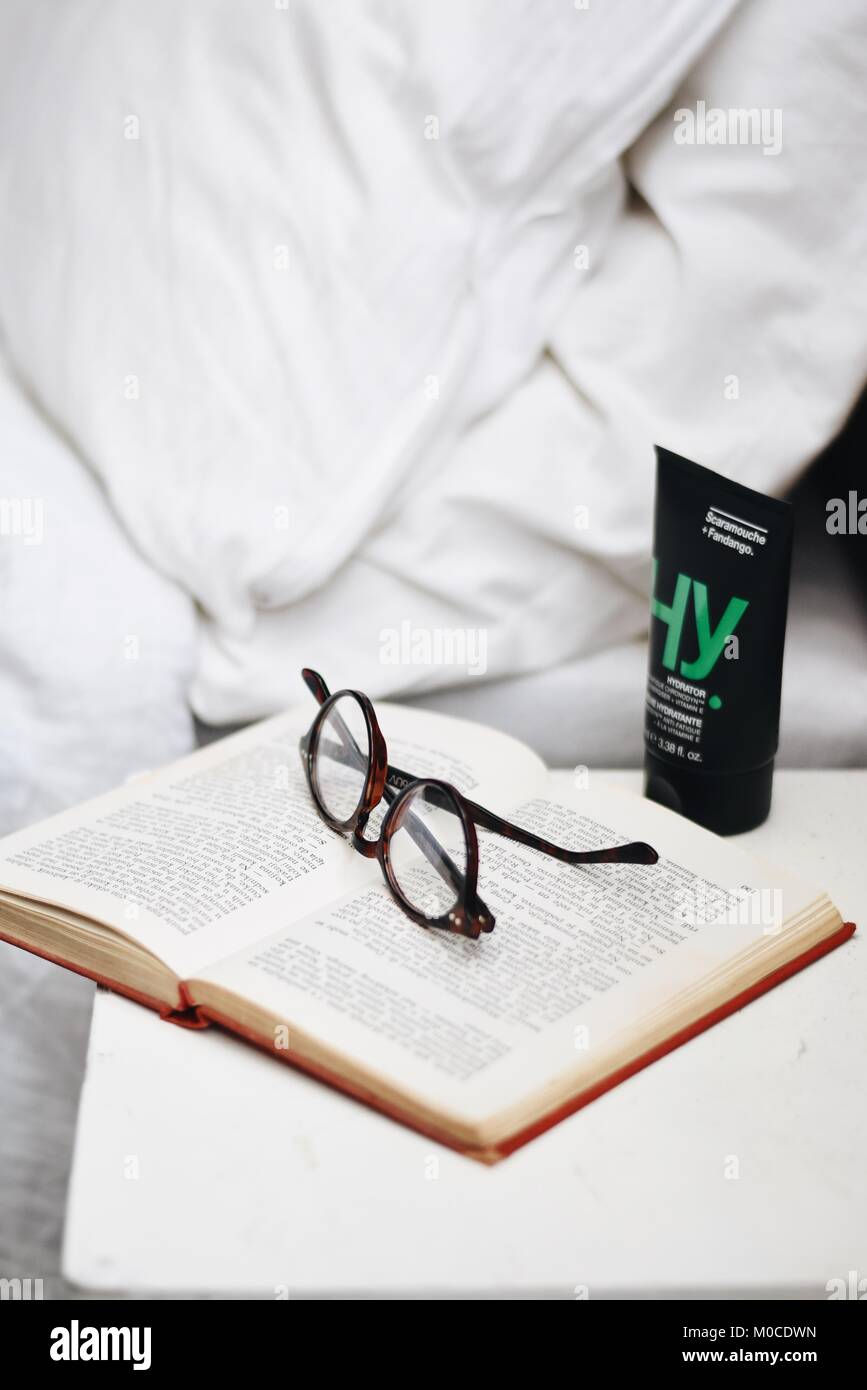time for books Stock Photo - Alamy