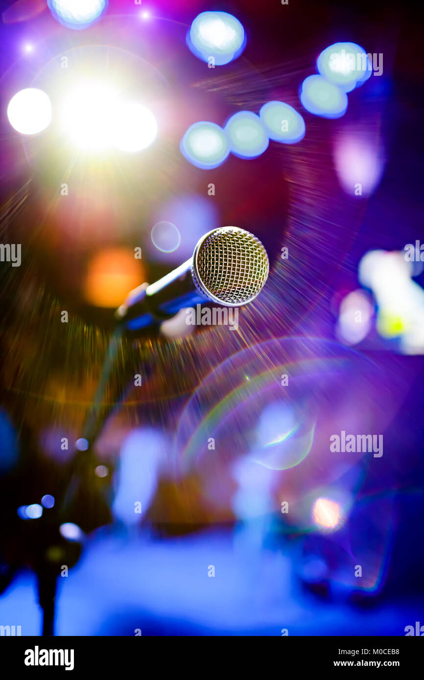 Lush Do Plays Use Microphones Artwork in 4K Lush Do Plays Use Microphones Artwork in 4K