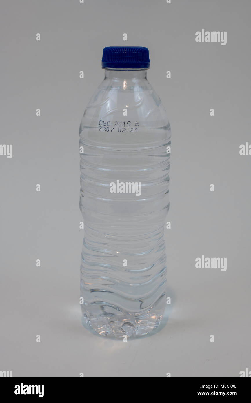 Bottle of unbranded water Stock Photo Alamy