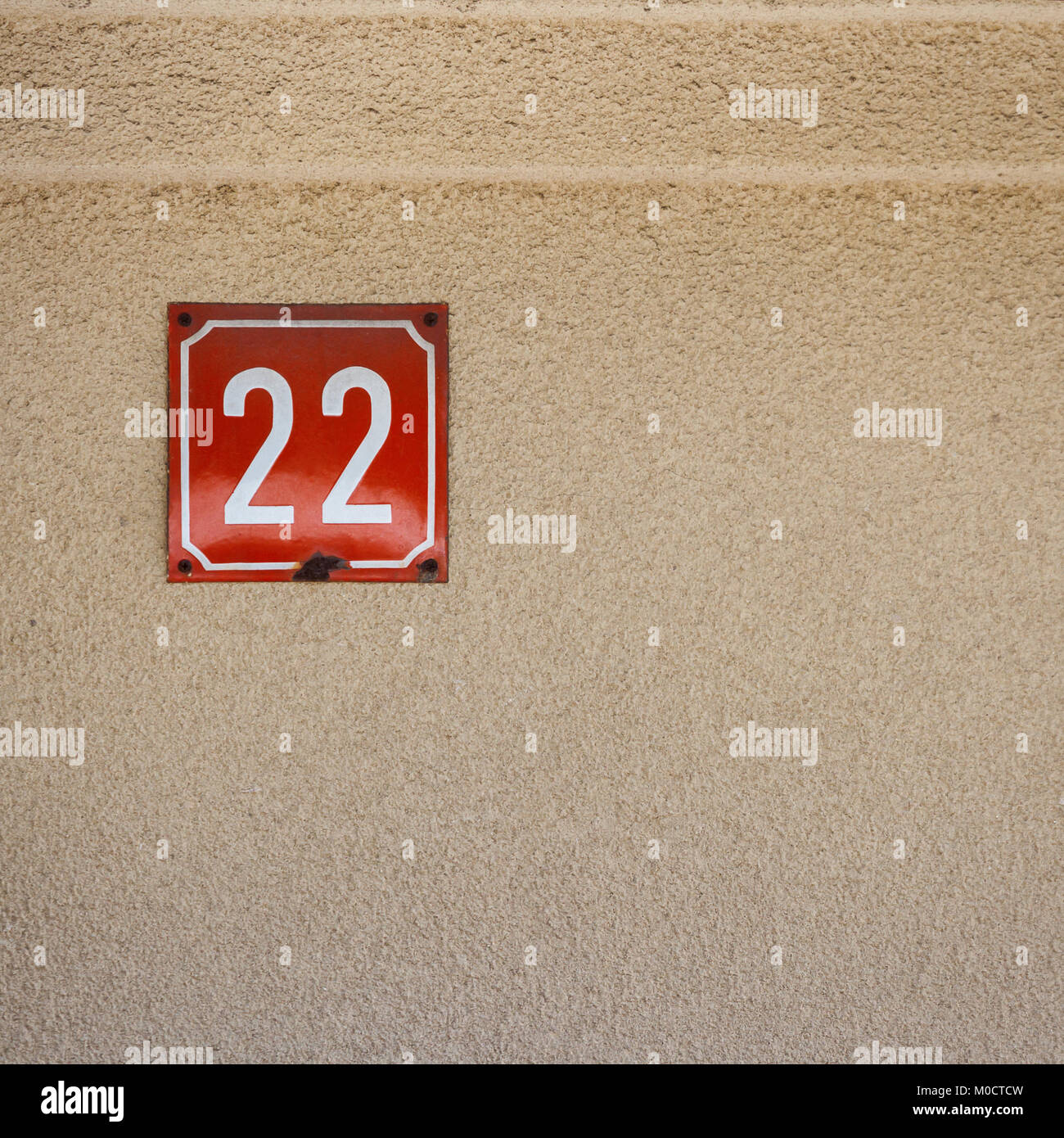 House number 22 sign on wall hi-res stock photography and images - Alamy