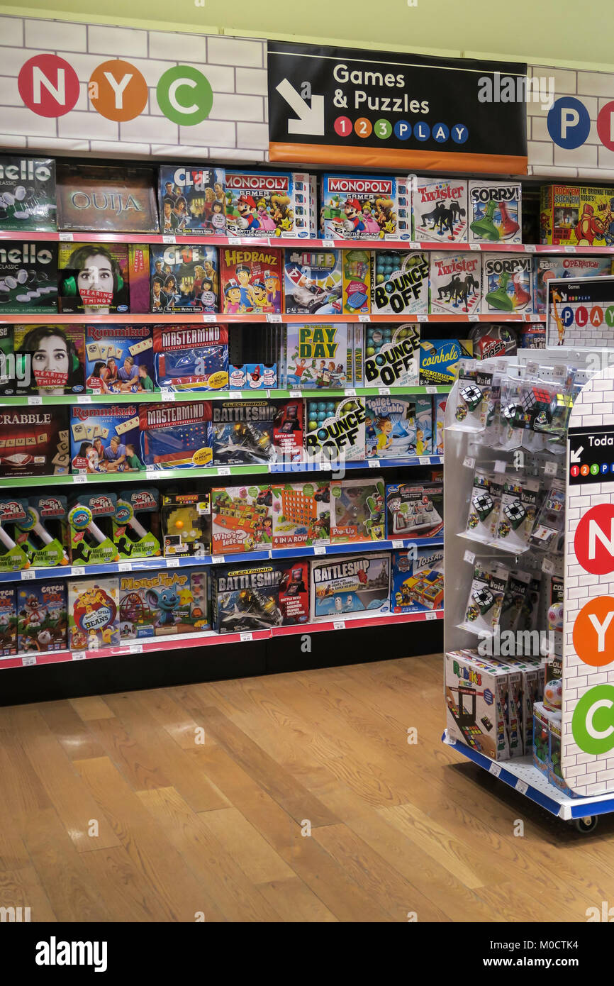 Toys R Us Interior at W. 42nd Street in Times Square, NYC Stock Photo -  Alamy