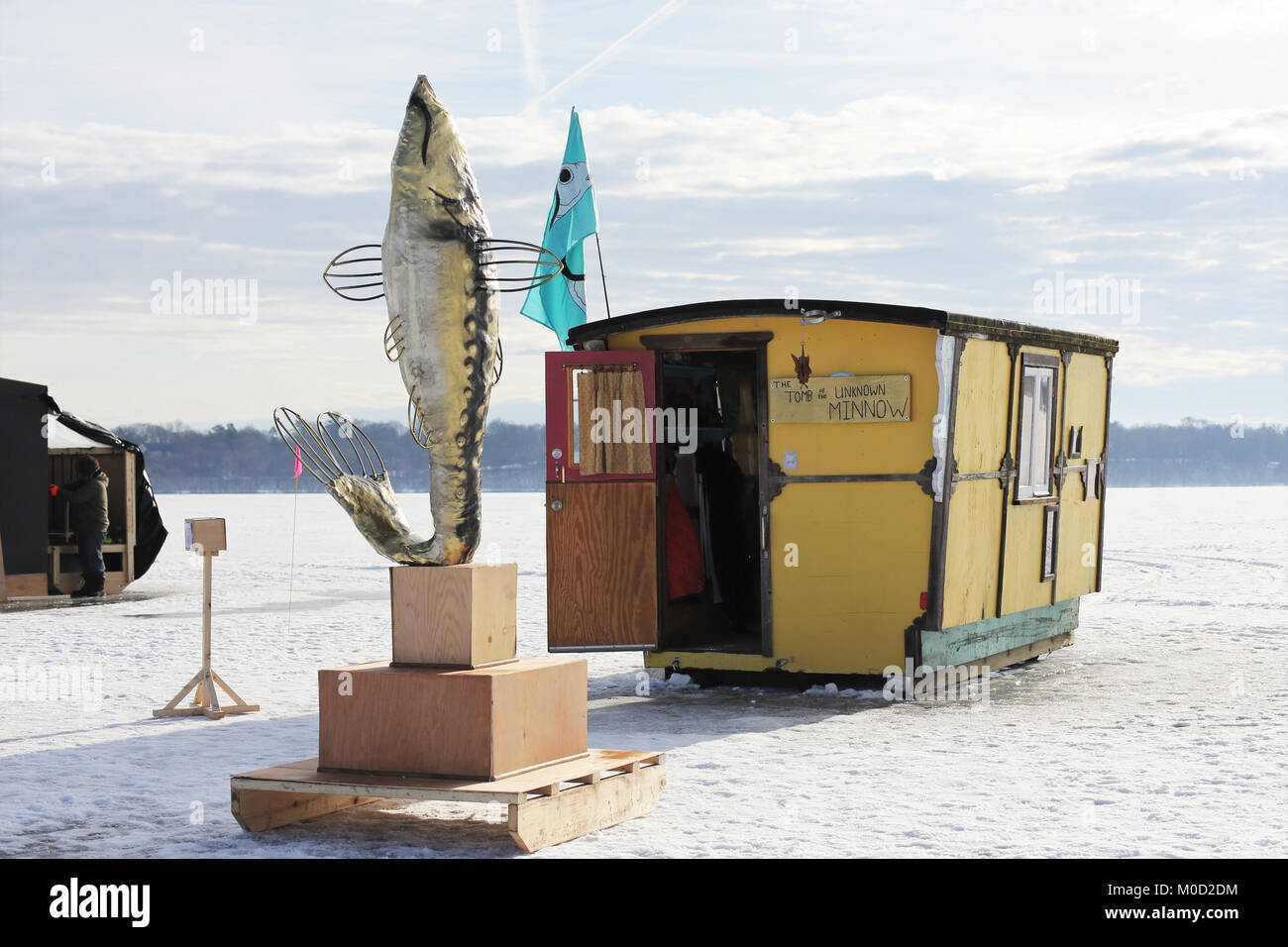Ice fishing minnesota hi-res stock photography and images - Alamy