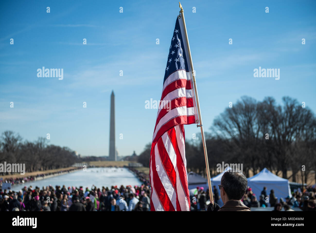 Washington DC, USA. 20th Jan, 2018. Jan. 20th Jan, 2018. People gather during the Women's March around Lincoln Memorial in Washington, DC, on Jan. 20, 2018 in Washington Credit: csm/Alamy Live News Credit: Cal Sport Media/Alamy Live News Stock Photo