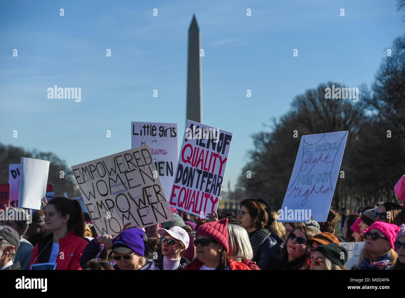 Washington DC, USA. 20th Jan, 2018. Jan. 20th Jan, 2018. Thousands march during the Women's March around Lincoln Memorial in Washington, DC, on Jan. 20, 2018 in Washington Credit: csm/Alamy Live News Credit: Cal Sport Media/Alamy Live News Stock Photo