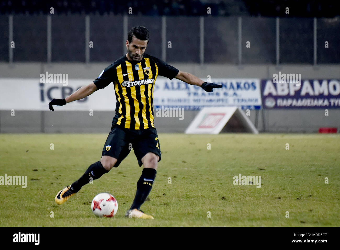 Larissa, Greece. 20th Jan, 2018. AEK FC midfielder Masoud Shojaei in  action, during a Greek Superleague soccer match at the Greek city of Larissa  between AEL FC and AEK FC. The result