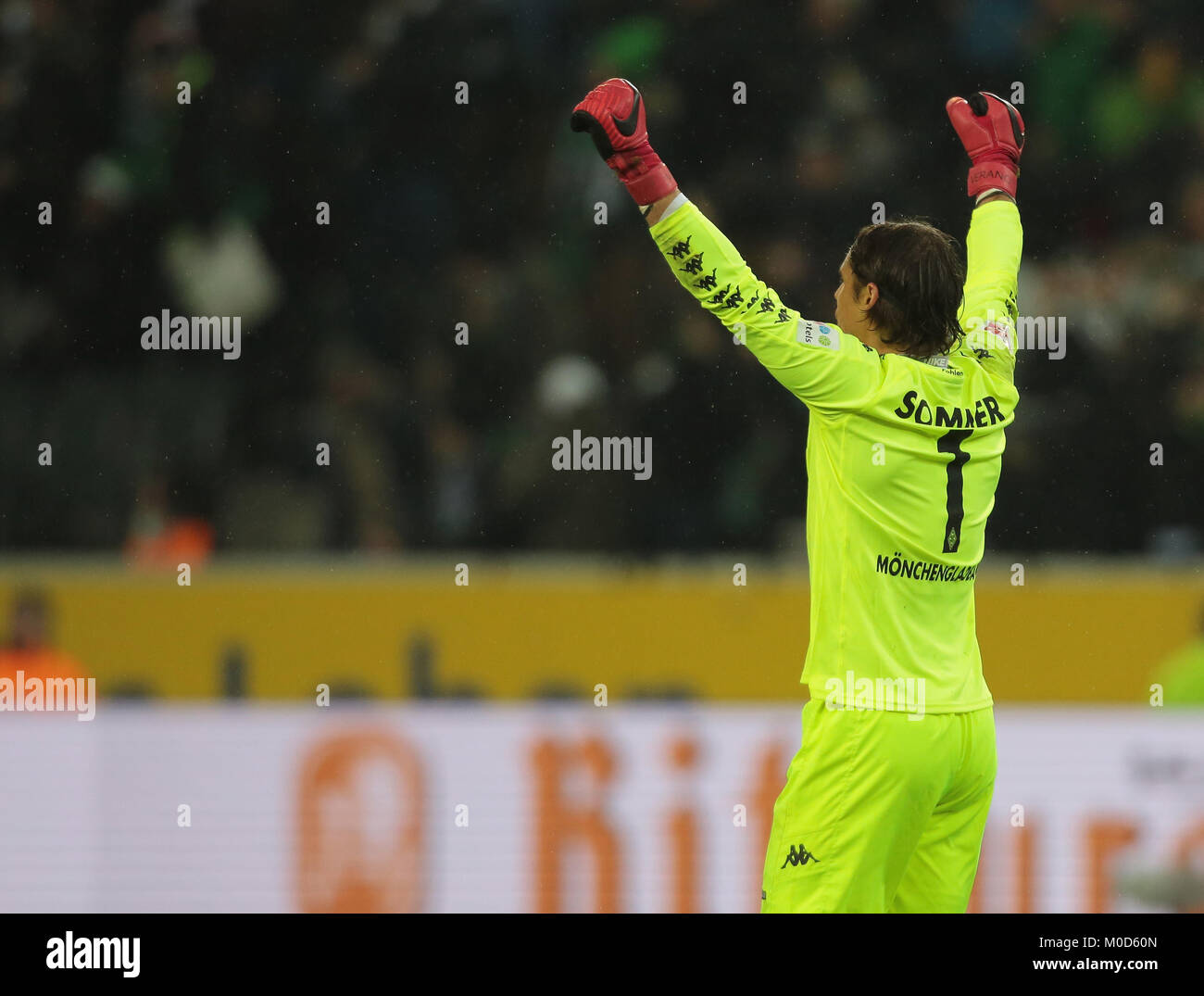 Moenchengladbach, Germany, January 20 2018, Bundesliga matchday 19, Borussia Moenchengladbach v FC Augsburg: Goalkeeper Yann Sommer (Moenchengladbach) celebrates.                  Credit: Juergen Schwarz/Alamy Live News Stock Photo