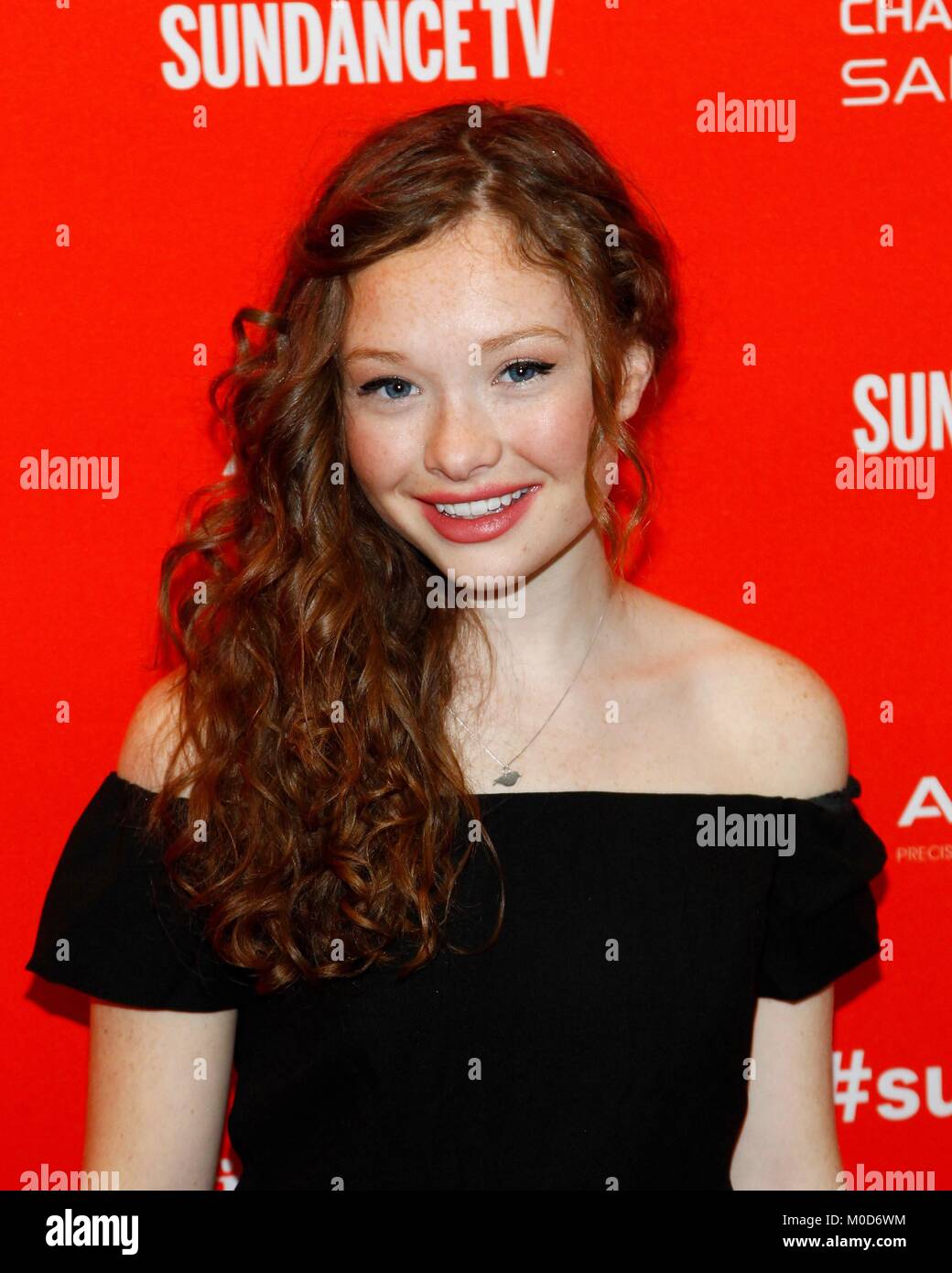 Zoe colletti hi-res stock photography and images - Alamy