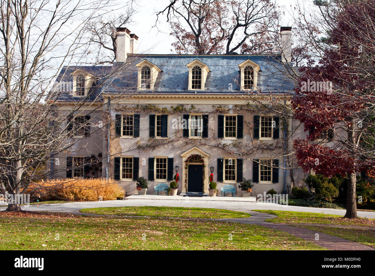Dupont mansion delaware hires stock photography and images Alamy