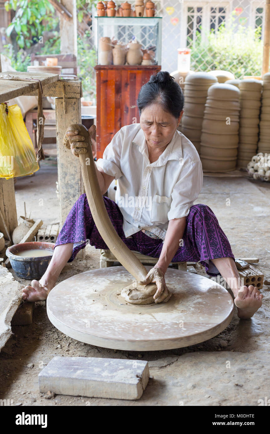 Thanh Ha pottery village near Hoi An, Vietnam Stock Photo Alamy