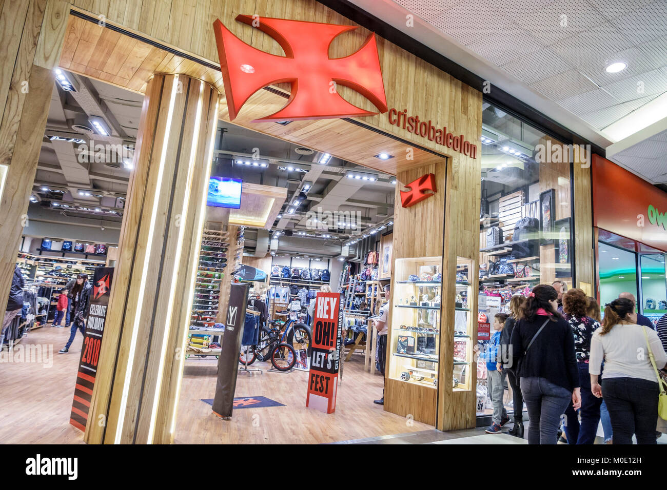 Sporting goods store shoppers hi-res stock photography and images - Alamy