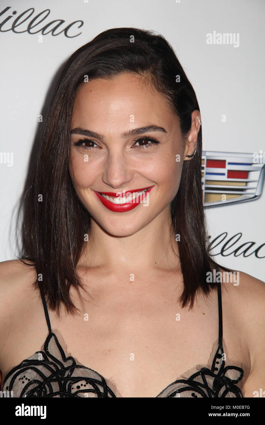 Gal gadot photoshoot hi-res stock photography and images - Page 2 - Alamy