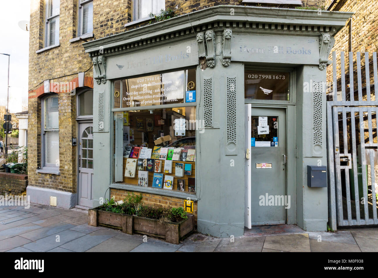 Herne Hill Books. A small, independent bookshop in Herne Hill, South London Stock Photo