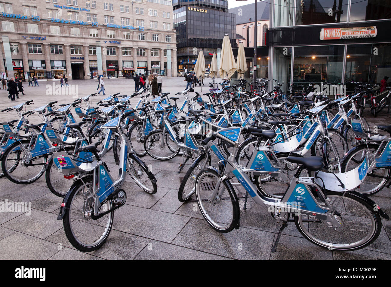 Europe, Germany, Cologne, bicycles to rent in front of the main station,  Ford-Pass-Bike, DB Call a Bike. Europa, Deutschland, Koeln, Mietfahrraeder  v Stock Photo - Alamy