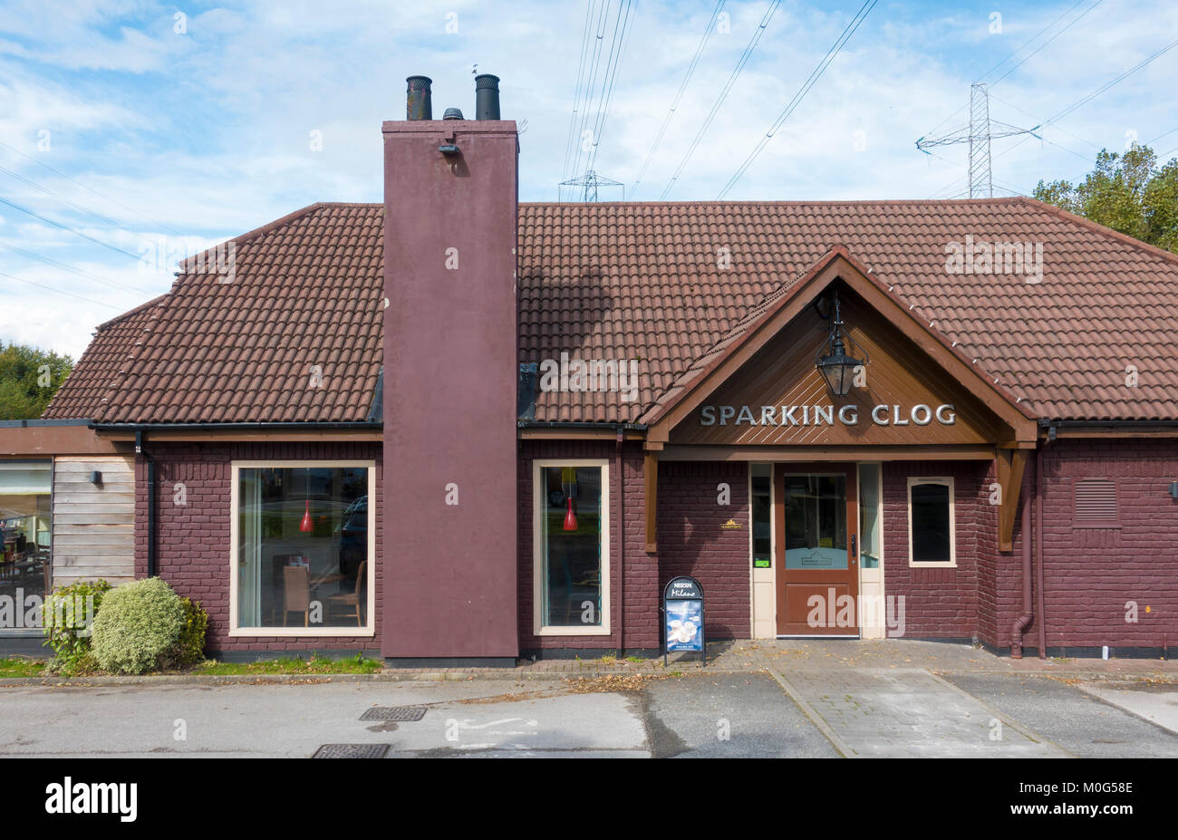 Sparking Clog Pub on Radcliffe Moor Road in Radcliffe, Manchester. Used as a location in Peters Kays series Max & Paddys Road to Nowhere Stock Photo