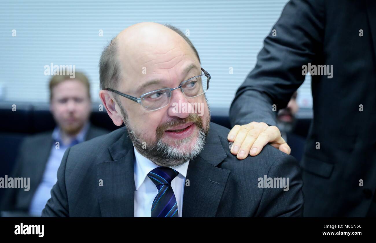 Berlin, Germany. 22nd Jan, 2018. Chairman of the Social Democratic Party of Germany (SPD) Martin Schulz attends a special faction meeting of his party in Berlin, Germany, 22 January 2018. Four months after parliamentary elections, the SPD has decided to enter coalition negotiations with the conservative Christian Democratic Union (CDU). Credit: Kay Nietfeld/dpa/Alamy Live News Stock Photo