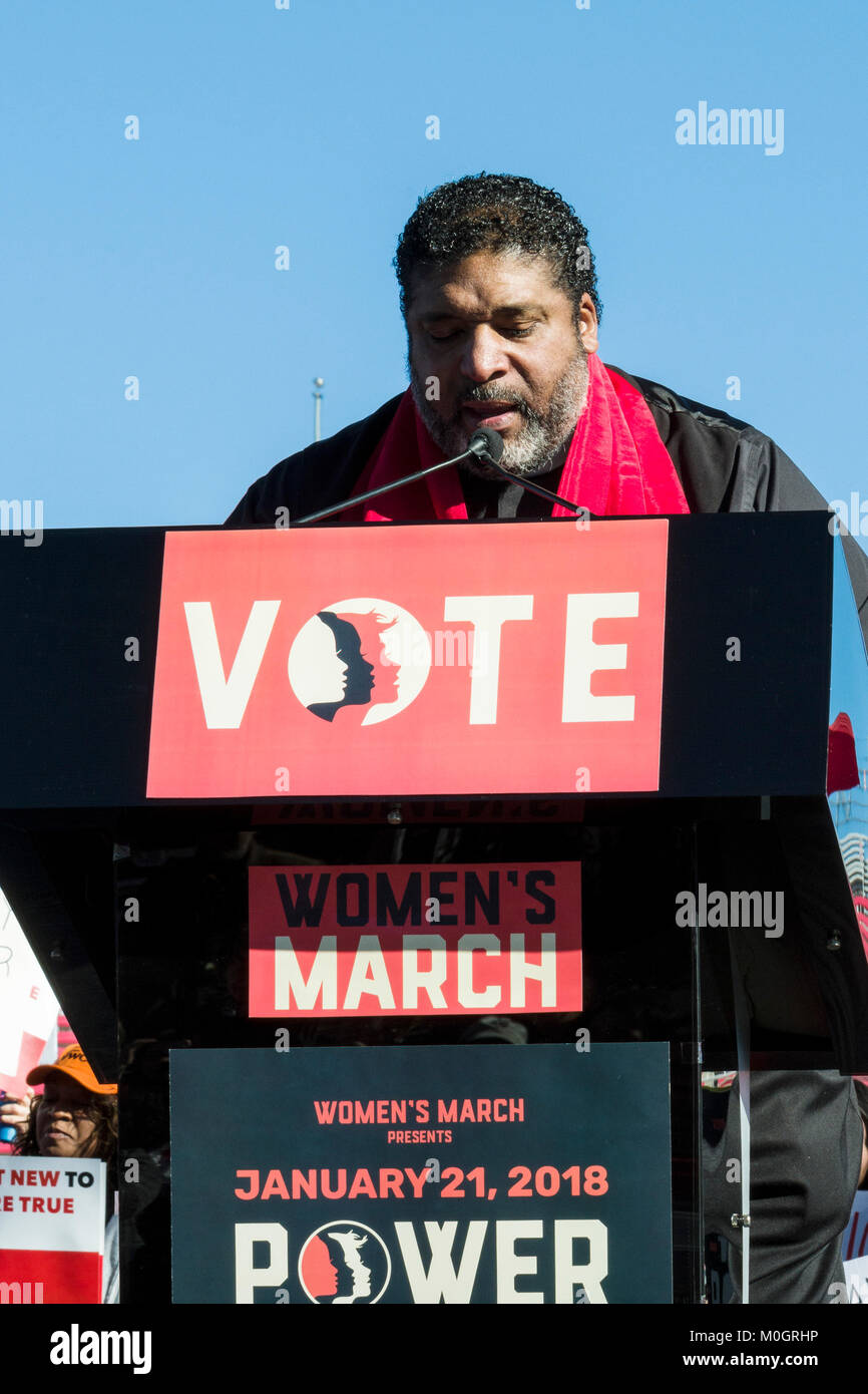Las Vegas, NV, USA. 21st Jan, 2018. Reverend WIlliam Barber at the Women's March “Power to the Polls” rally in LAs Vegas, Nevada on January 21, 2018. Credit: Damairs Carter/Media Punch/Alamy Live News Stock Photo