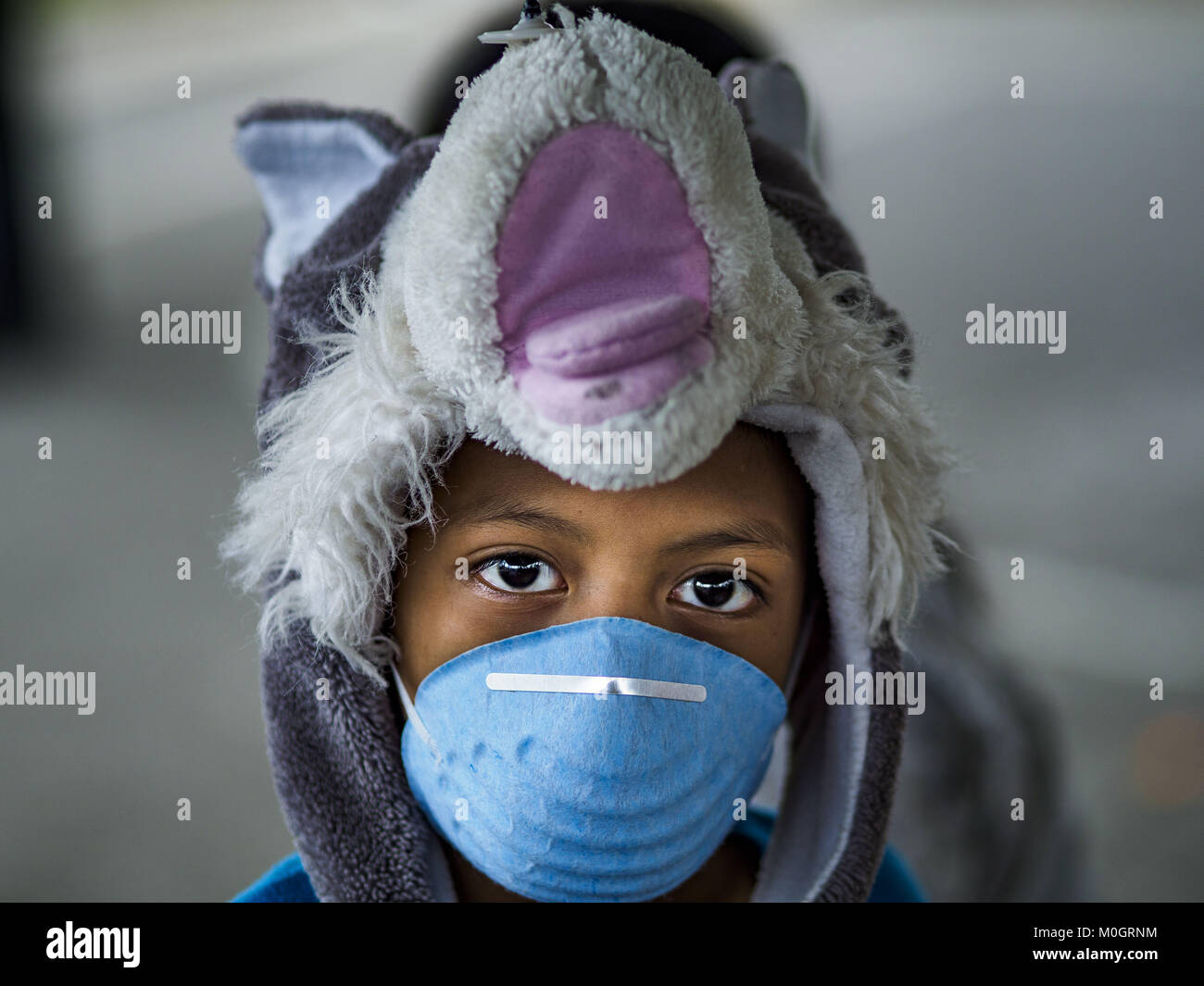 Guinobatan, Albay, Philippines. 22nd Jan, 2018. A boy in an evacuation