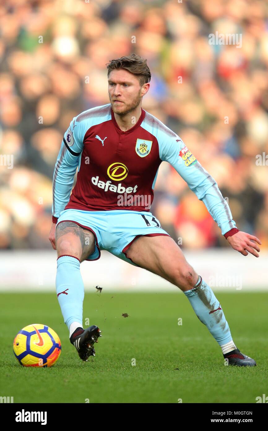 JEFF HENDRICK  BURNLEY FC  BURNLEY FC V MANCHESTER UNITED FC  TURF MOOR, BURNLEY, ENGLAND  20 January 2018  GBB6162      STRICTLY EDITORIAL USE ONLY.   If The Player/Players Depicted In This Image Is/Are Playing For An English Club Or The England National Team.   Then This Image May Only Be Used For Editorial Purposes. No Commercial Use.    The Following Usages Are Also Restricted EVEN IF IN AN EDITORIAL CONTEXT:   Use in conjuction with, or part of, any unauthorized audio, video, data, fixture lists, club/league logos, Betting, Games or any 'live' services.    Also Restricted Are Usages In Pu Stock Photo