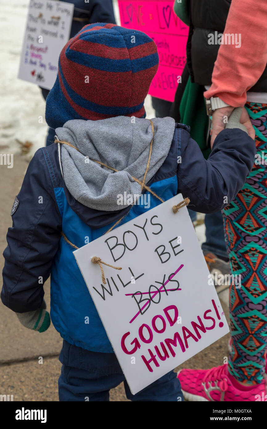 Lansing, Michigan USA - 21 January 2018 - On the first anniversary of the Women's March in Washington which protested the inauguration of President Donald Trump, women marched in cities across the country encouraging women to vote for alternatives in the 2018 mid-term elections. About 5,000 rallied at the Michigan state capitol. Credit: Jim West/Alamy Live News Stock Photo