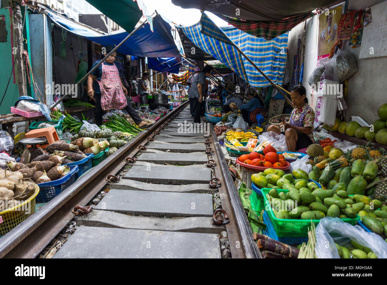 Asia,Thailand,Samut Songkhram,Maeklong Railway Market Stock Photo - Alamy