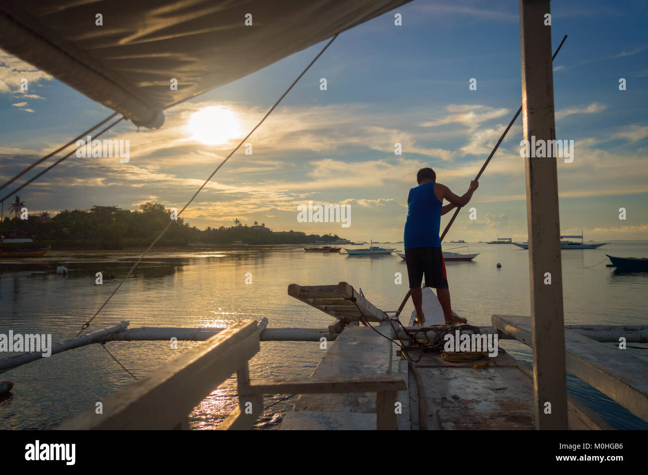 Filipino fishing hi-res stock photography and images - Alamy