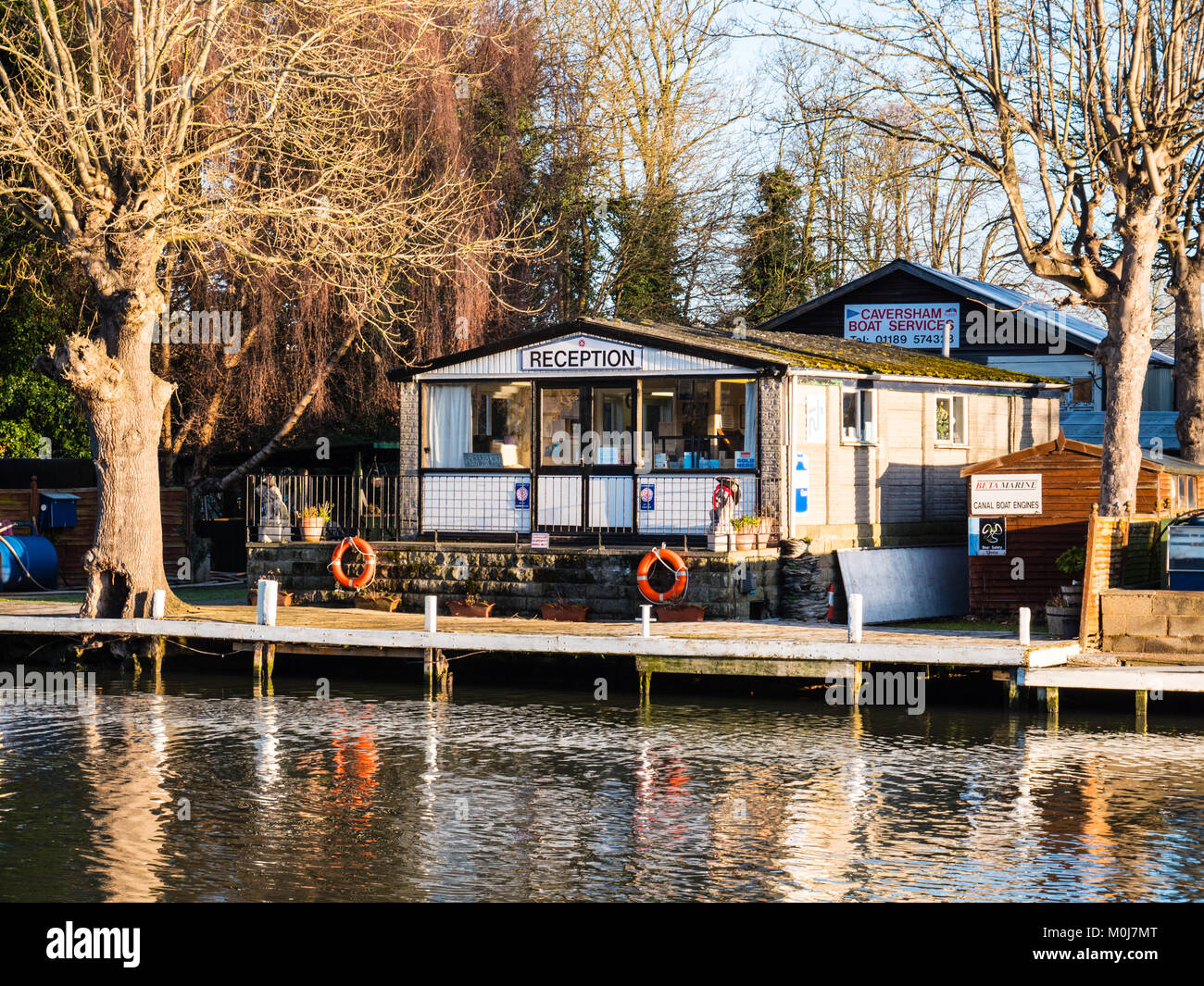Caversham Boat Services Offices, Frys Island, River Thames, Reading, Berkshire, England Stock Photo