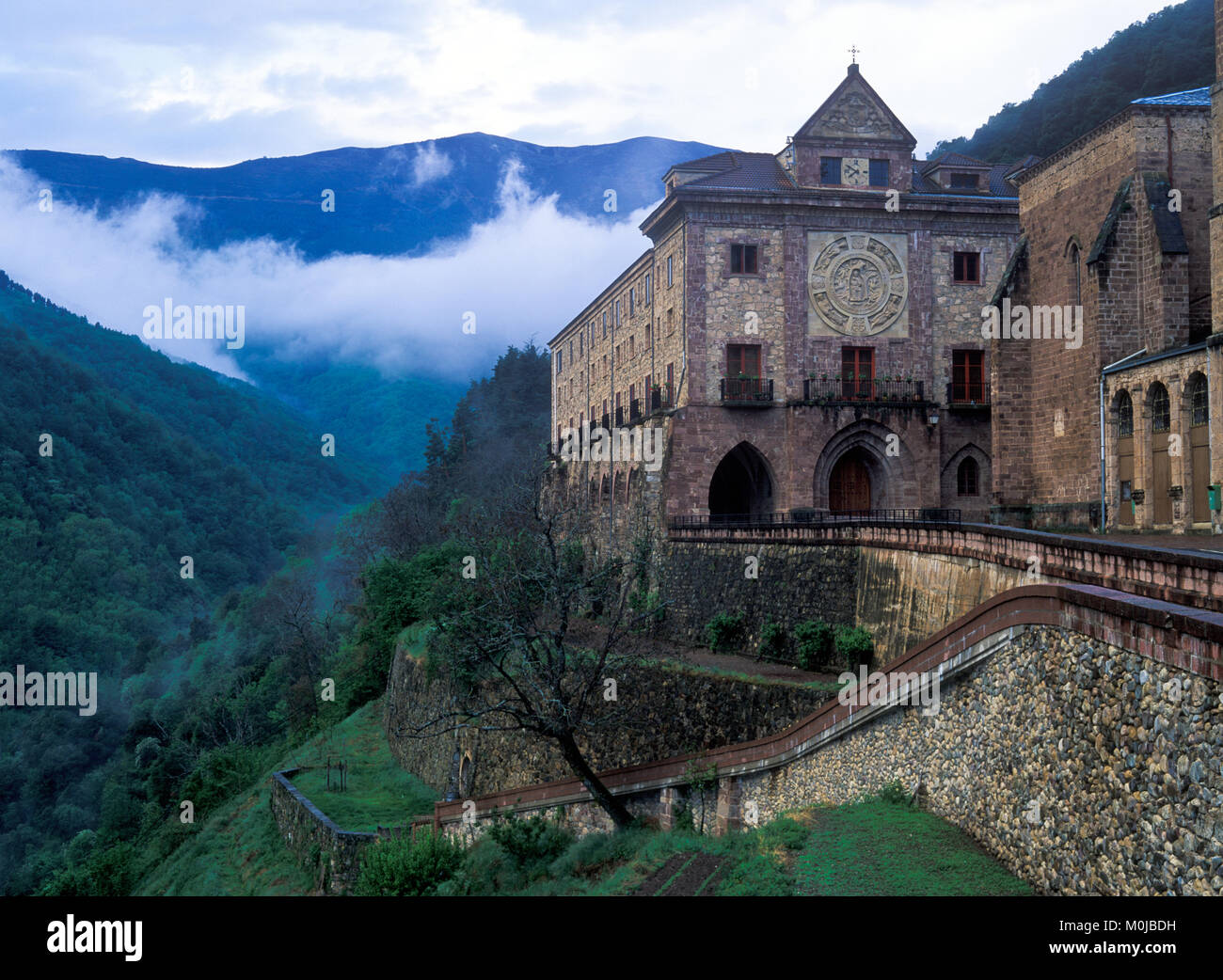 Paisajes de los pueblos hi-res stock photography and images - Alamy