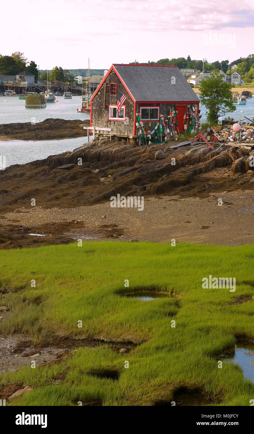 A fisherman's shack on Mackeral Cove - Bailey's Island, Maine Stock Photo
