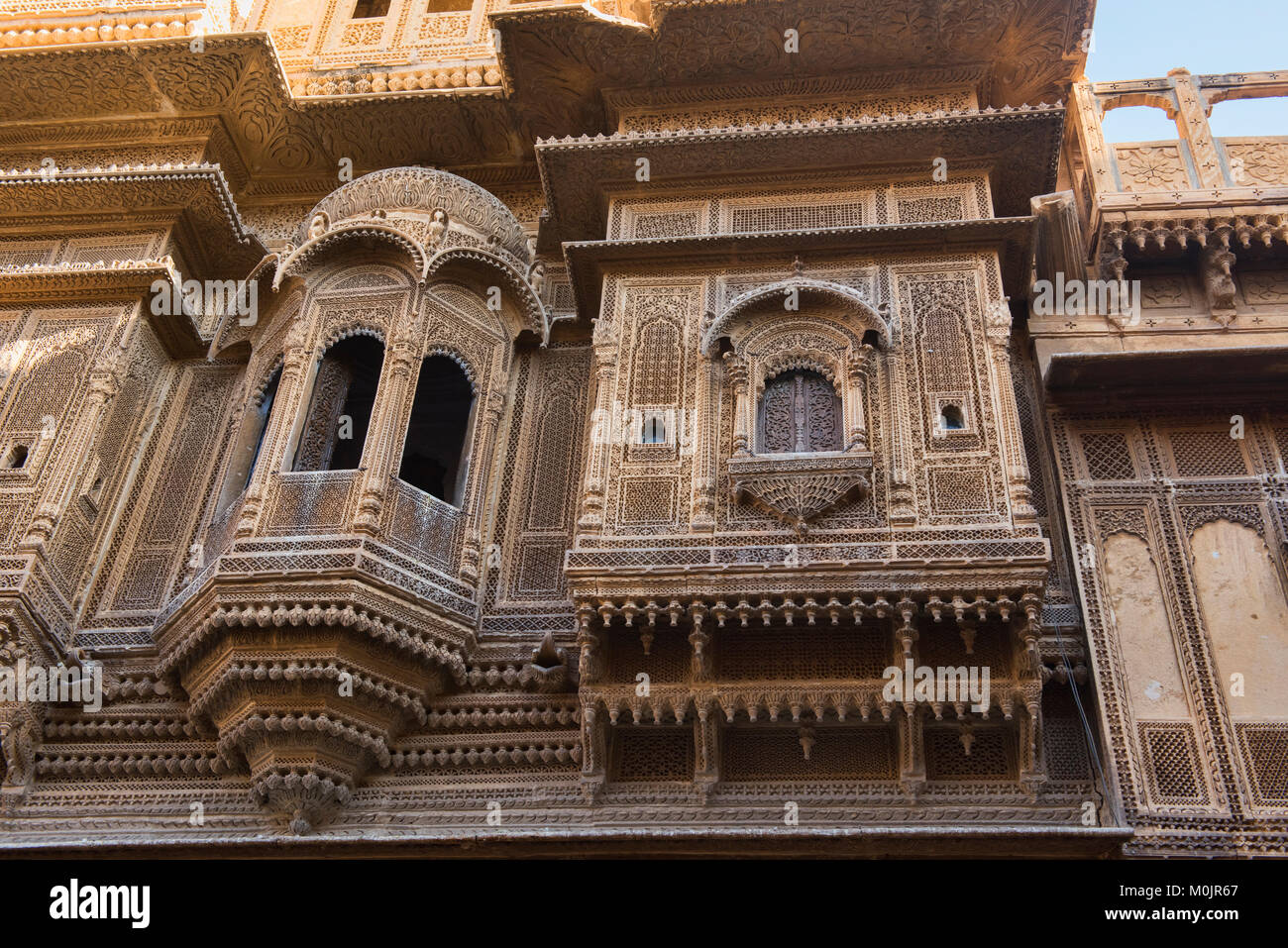 The intricate carved sandstone Nathmal Ki Haveli, Jaisalmer, Rajasthan, India Stock Photo