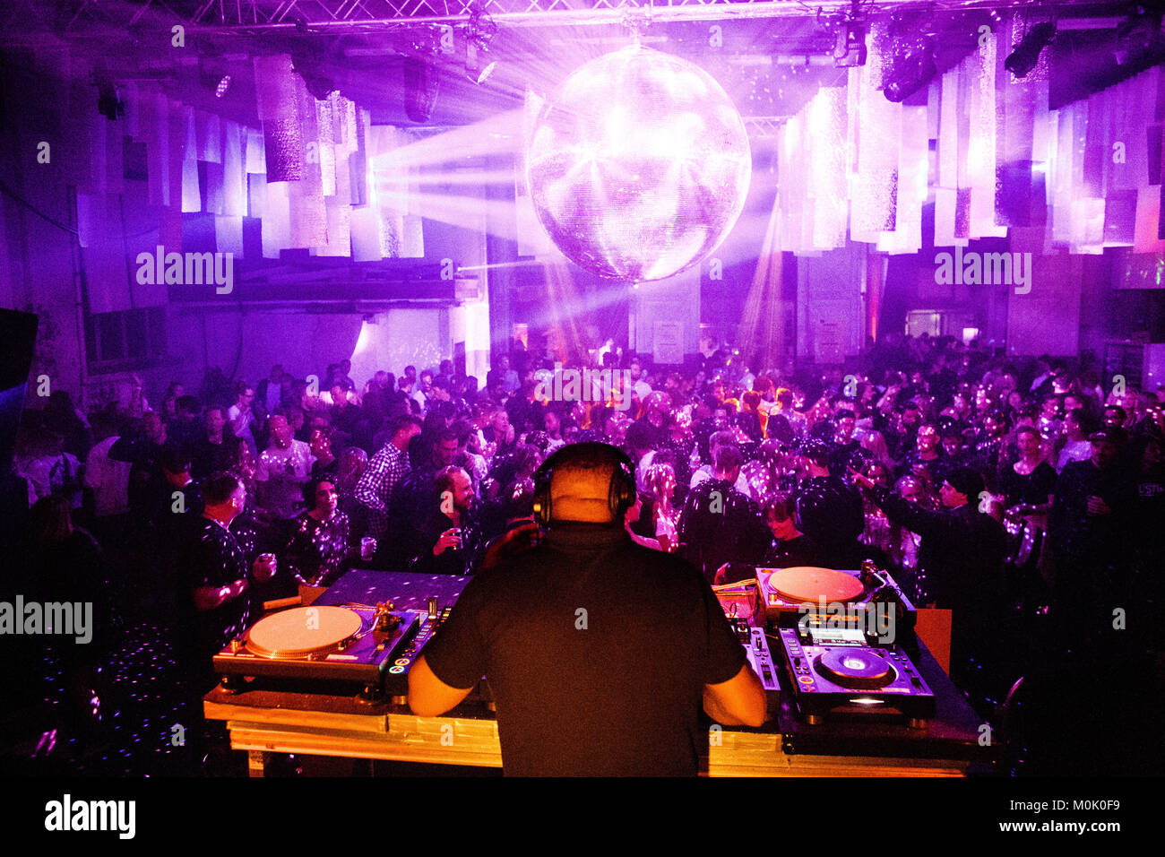 Derrick carter dj hires stock photography and images Alamy