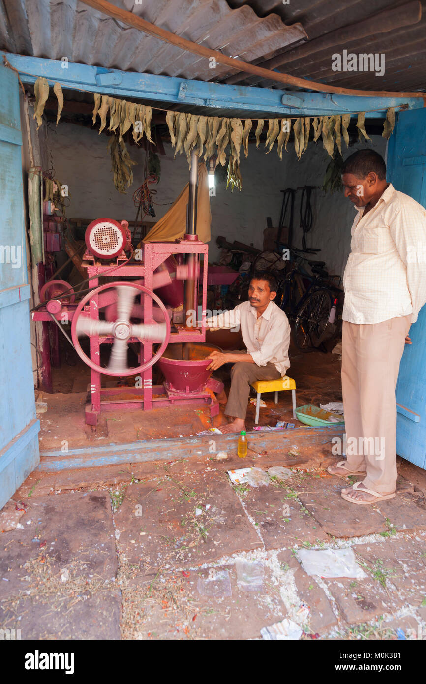 Spice grinder india hires stock photography and images Alamy