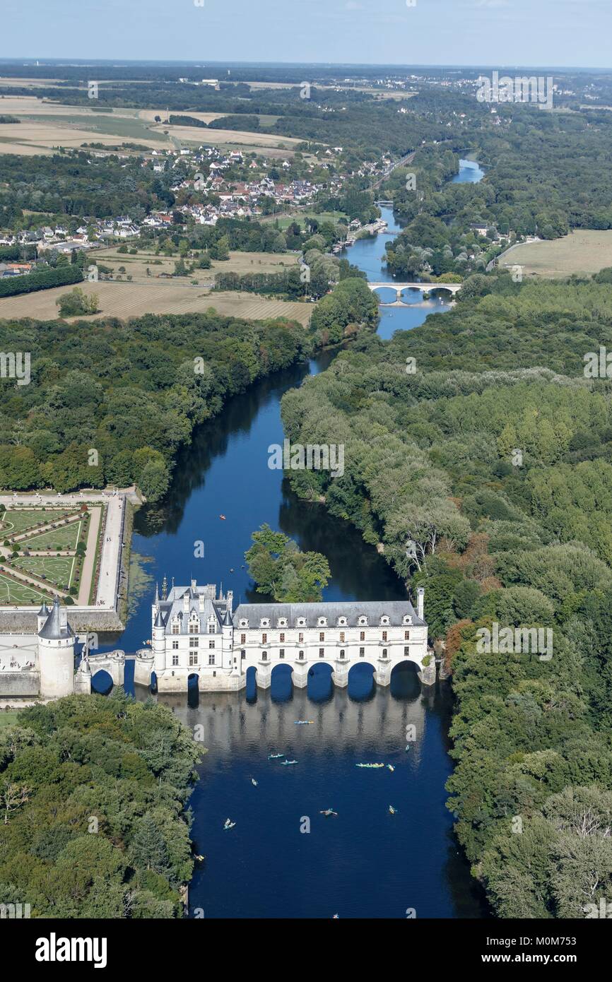 France,Indre et Loire,Chenonceaux,Chenonceau castle on the Cher river (aerial view) Stock Photo