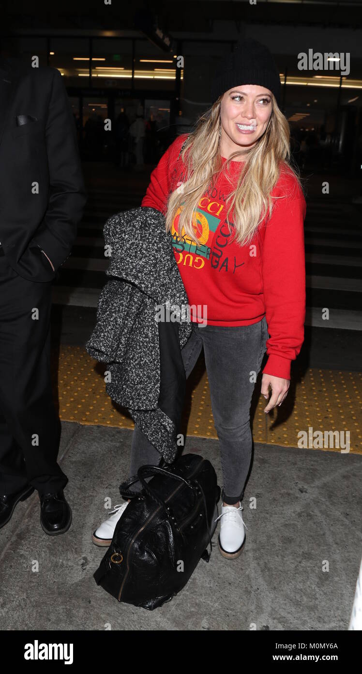 Singer Actress Hillary Duff is Seen at LAX Airport Editorial Stock Photo -  Image of female, girl: 19239673